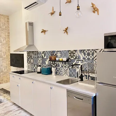 Saint Ferdinand Apartment *