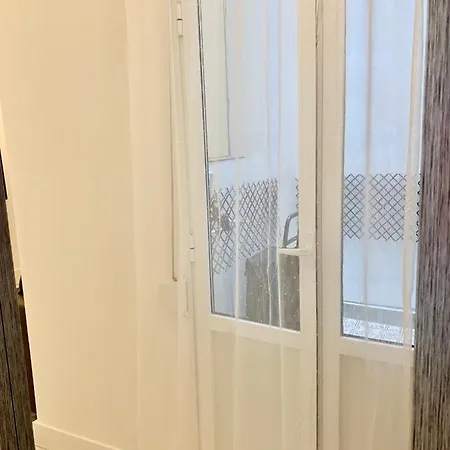 Saint Ferdinand Apartment